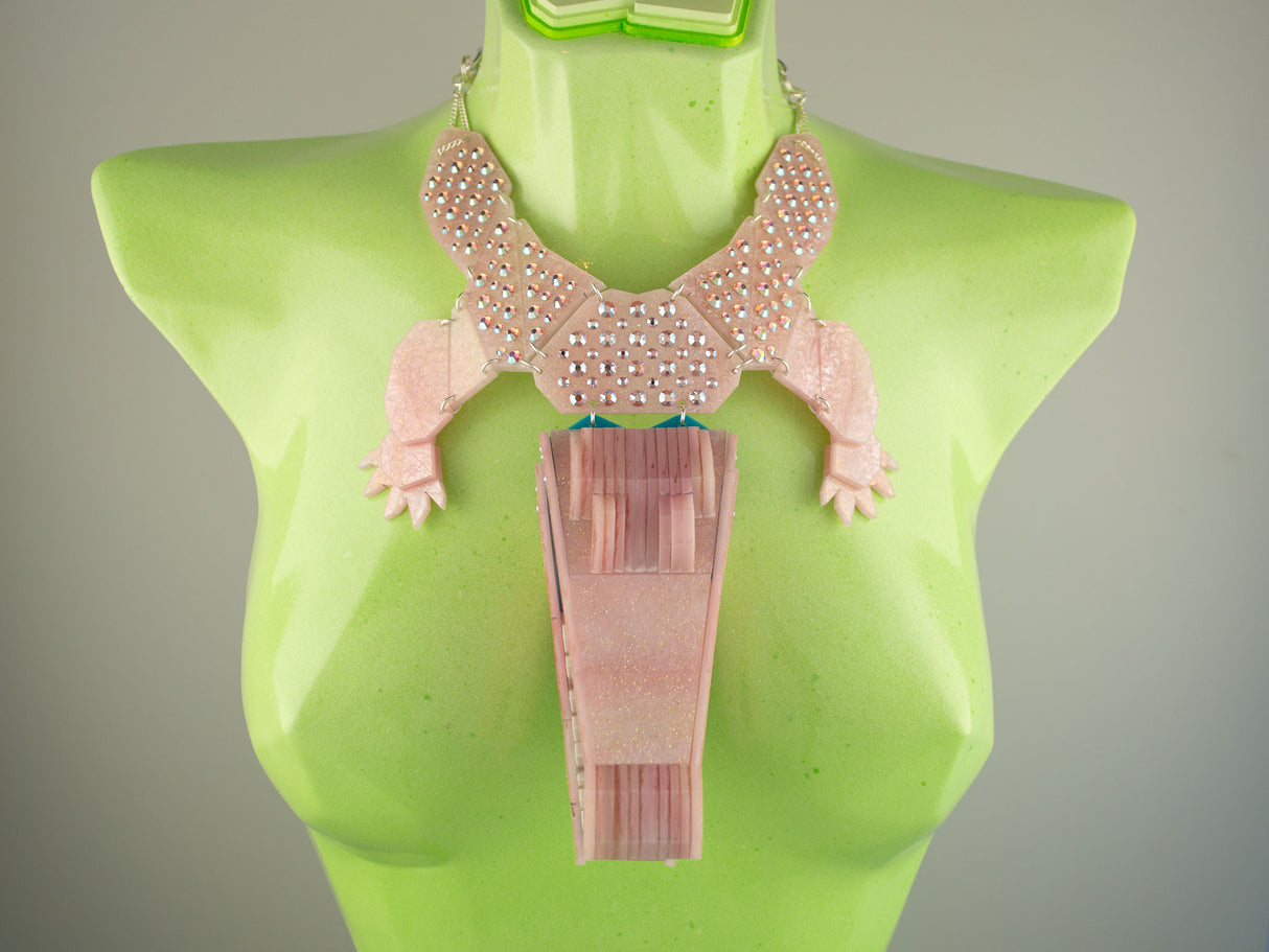 Statement Crocodile - Miami Sound Machine