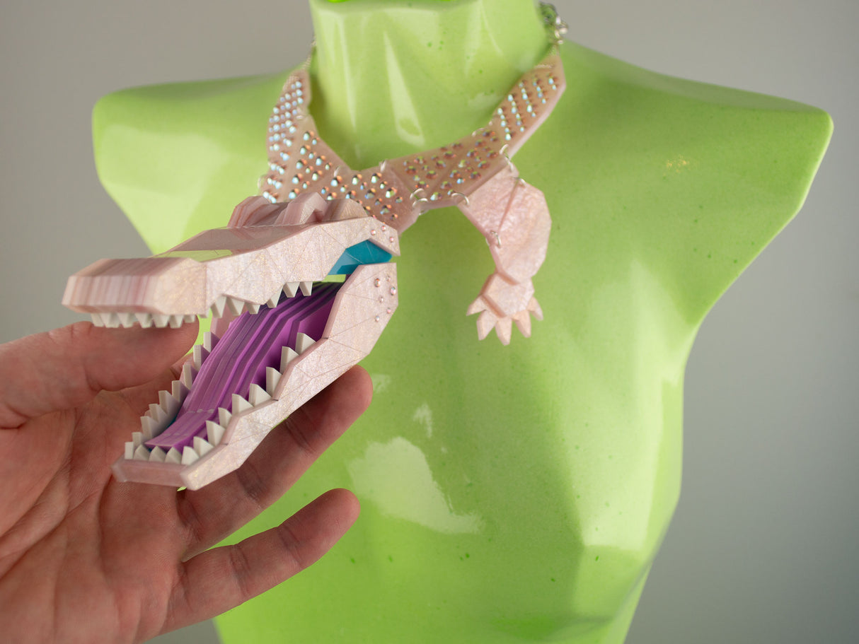 Statement Crocodile - Miami Sound Machine