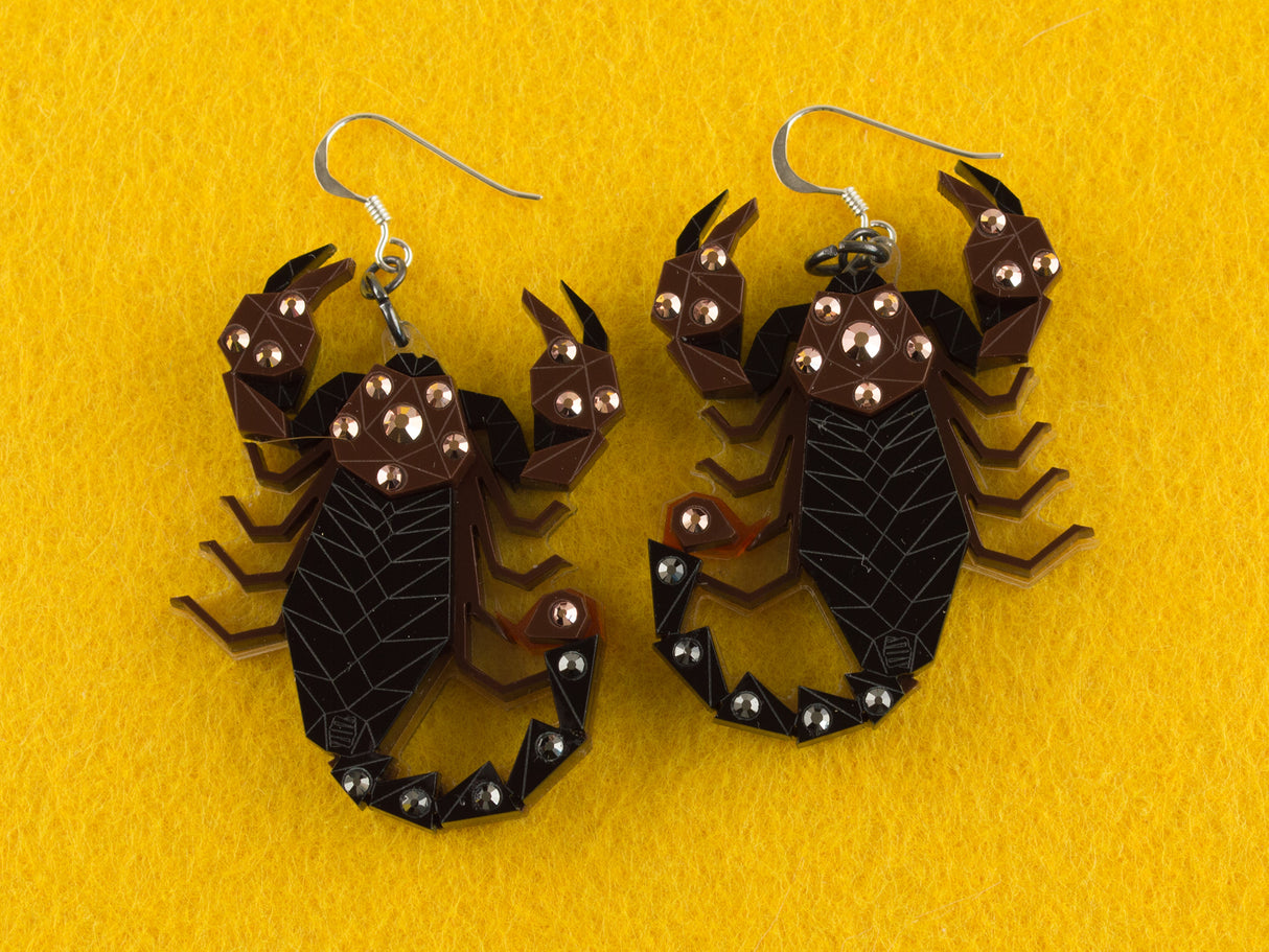 Scorpion Earrings - Capri Noir