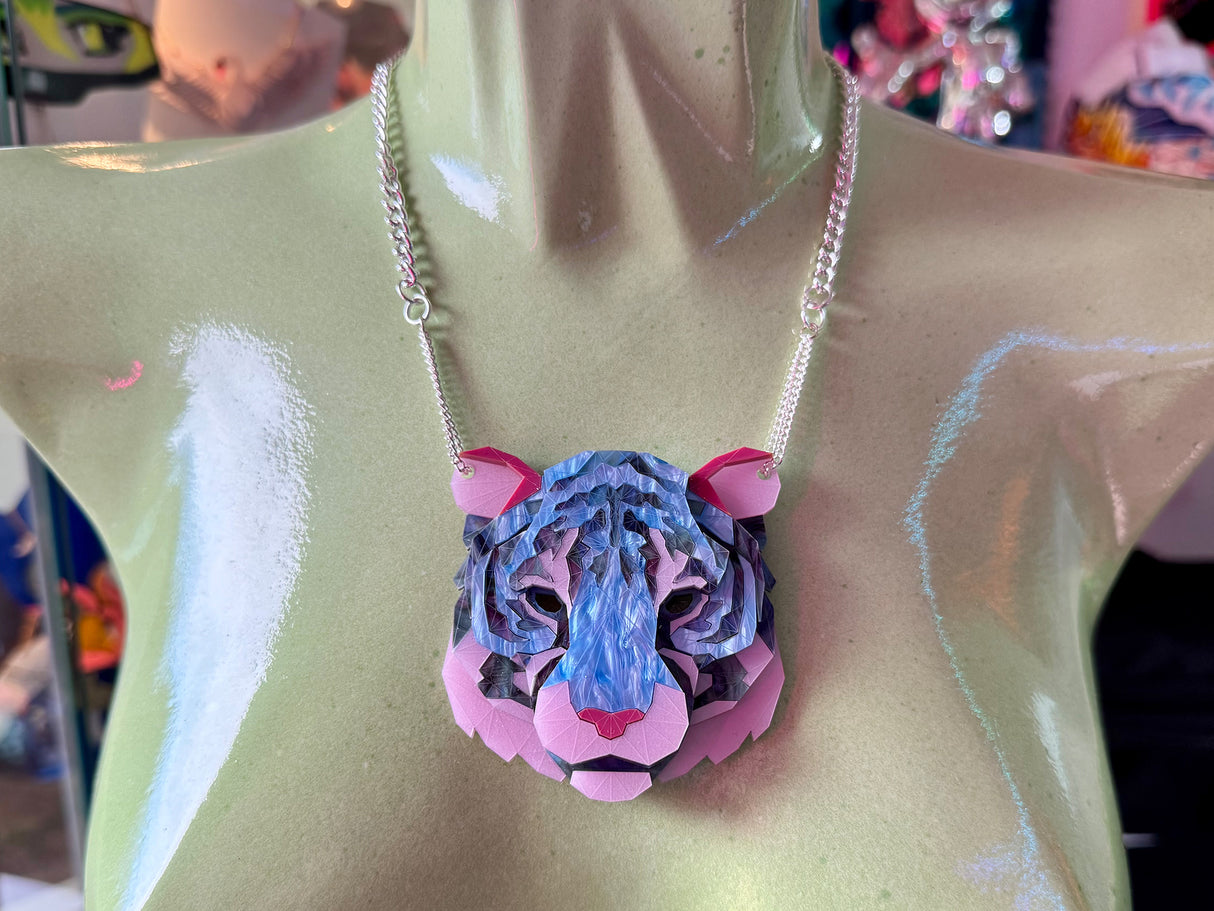 Tiger Head Necklace - Water Lilies