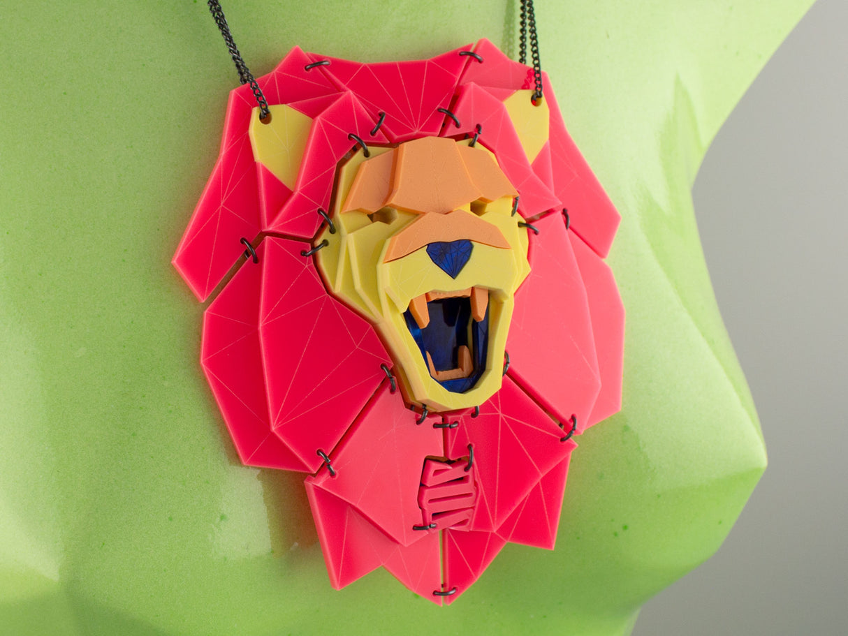 Lion Necklace - Comet