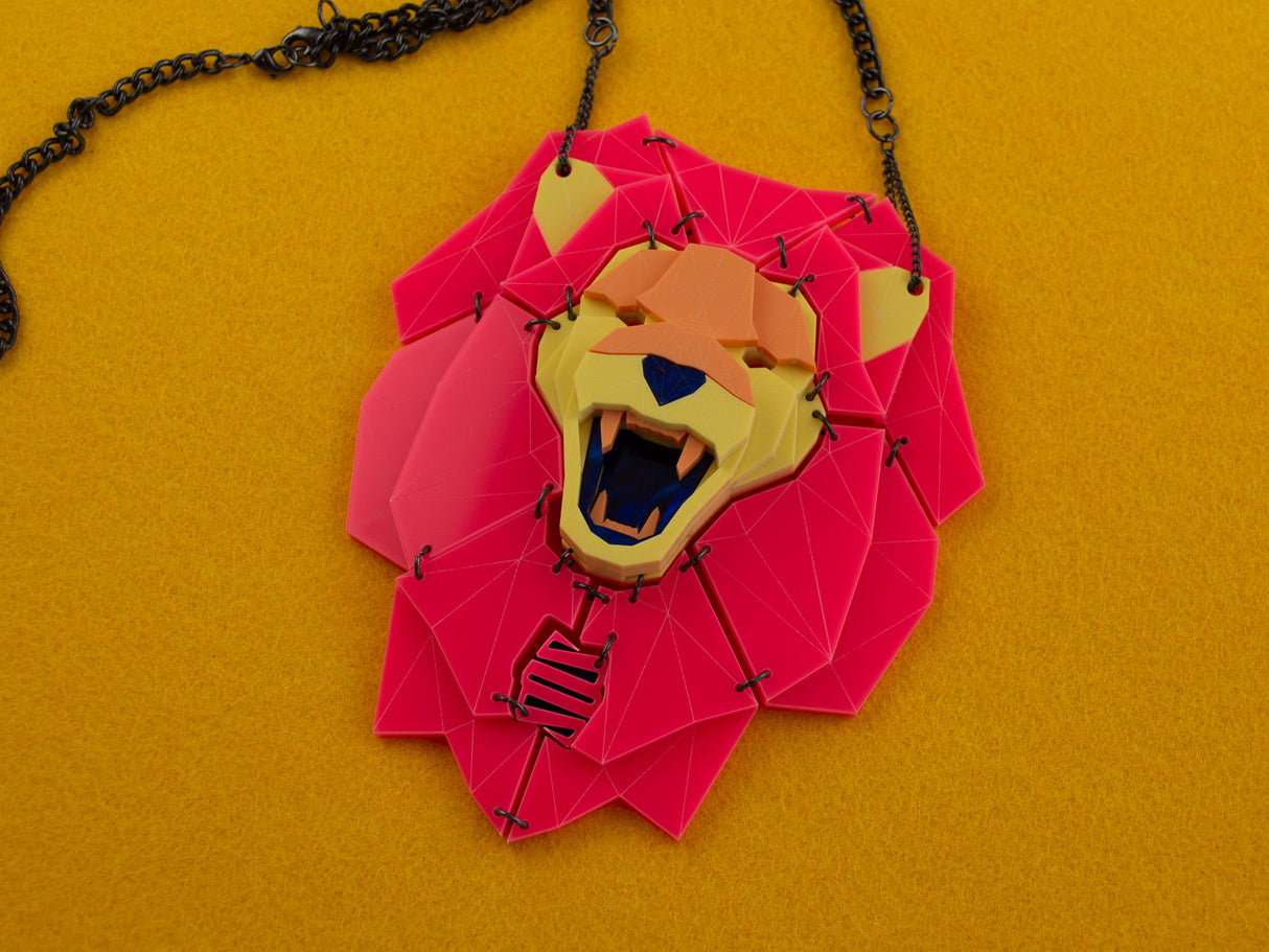 Lion Necklace - Comet