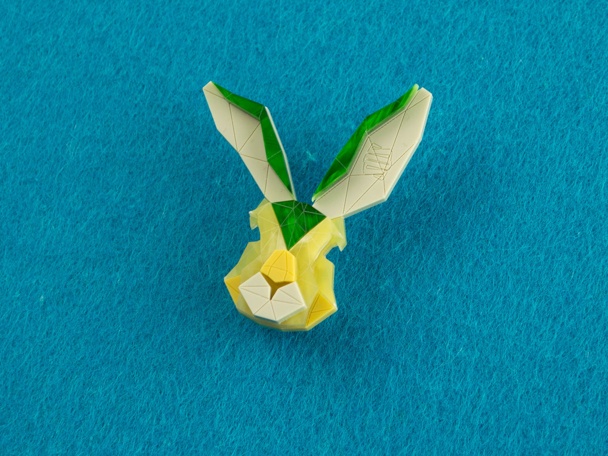 Bunny Brooch - Springer